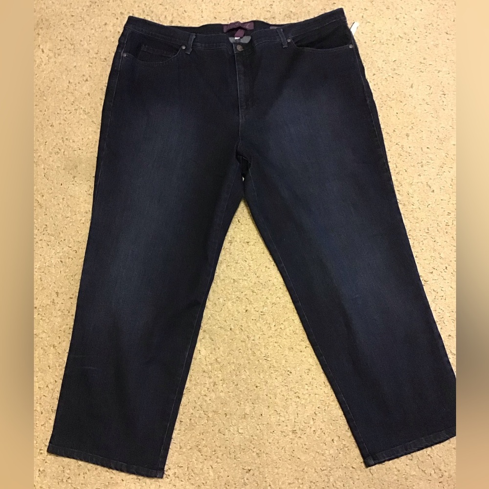 GLORIA VANDERBILT WONENS 24W DARK RINSE JEANS AMANDA STRETCH 28 INSEAM STRAIGHT